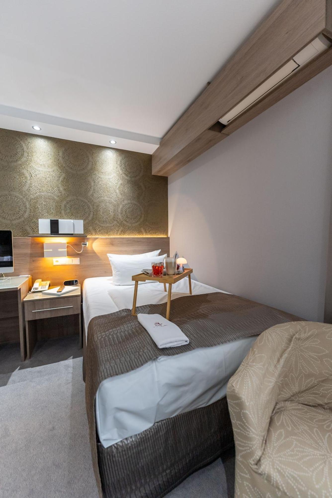 וולפסבורג Hotel An Der Wasserburg מראה חיצוני תמונה